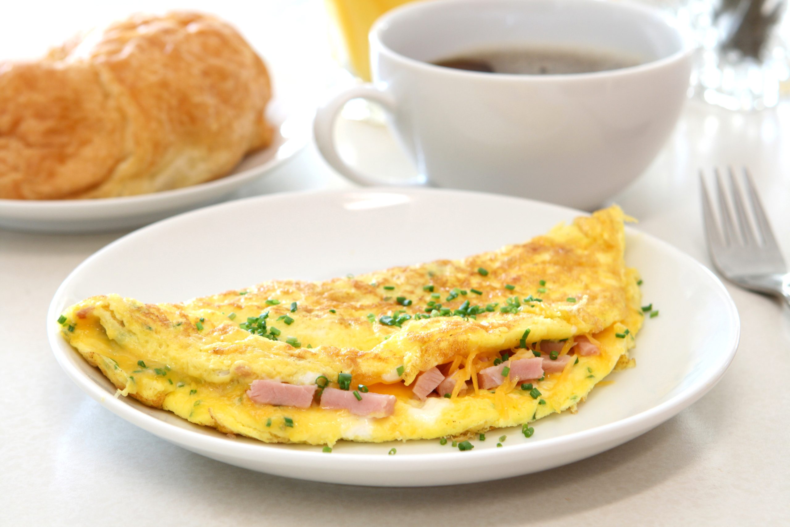 Omelette prosciutto cotto e caprino