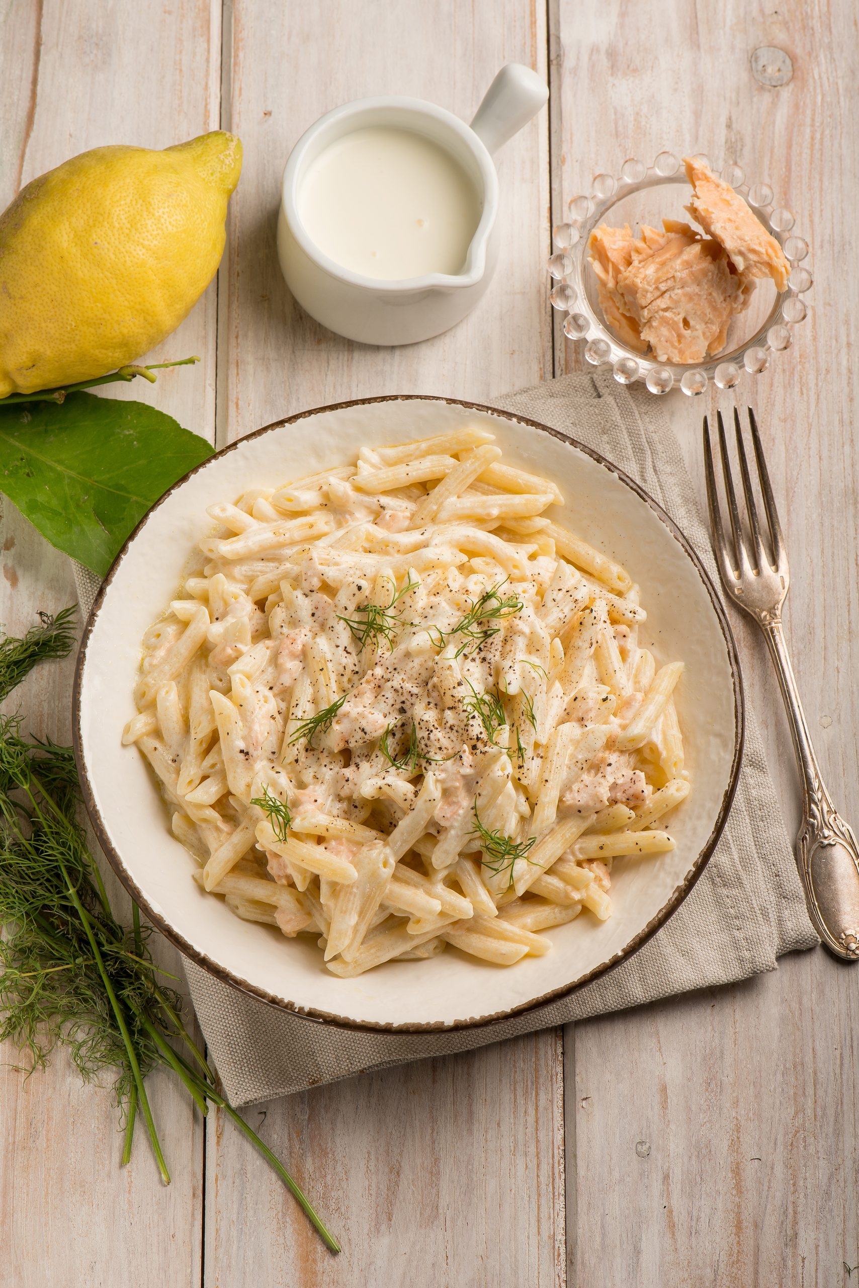 PENNE PANNA E SALMONE